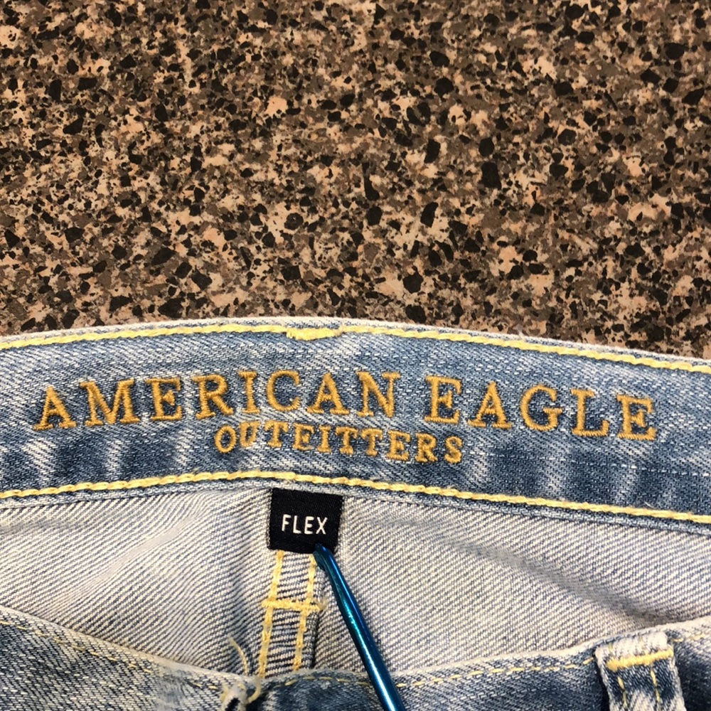 AEO Blue Jeans Skinny Distressed Size 32x30 - Picture 3 of 11